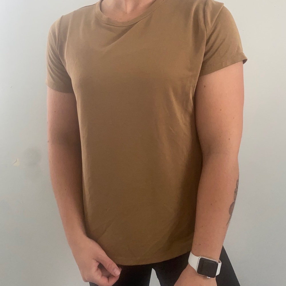 Short sleeve shirt